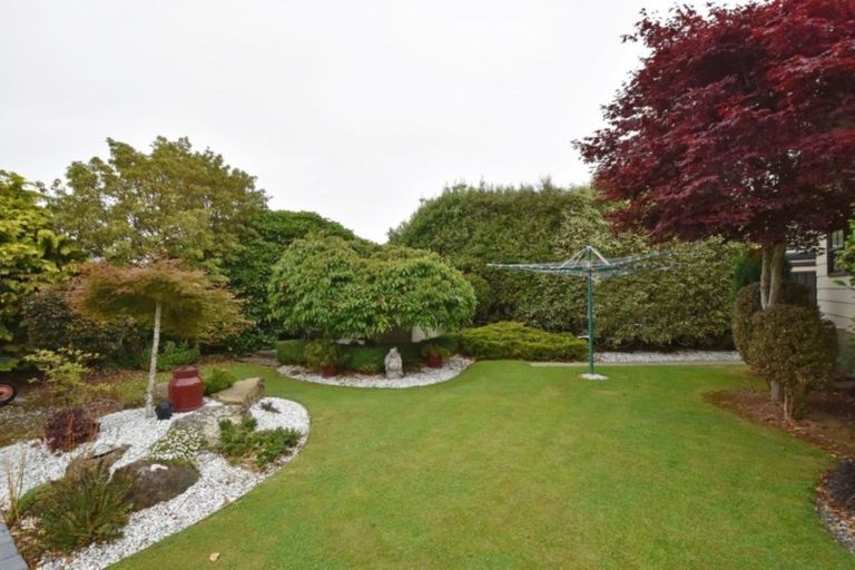 Photo of property in 57 Vogel Place, Waikiwi, Invercargill, 9810