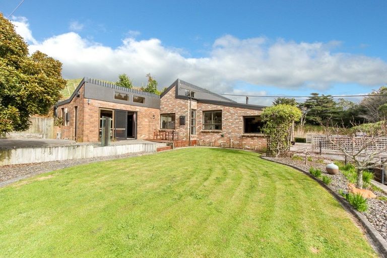 Photo of property in 596 Carrington Road, Hurworth, New Plymouth, 4371