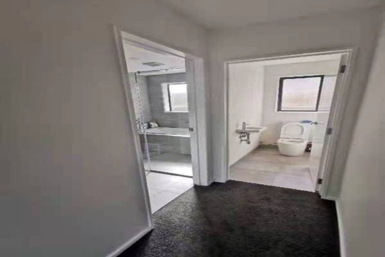 Photo of property in 7 Kaimai Avenue, Massey, Auckland, 0614