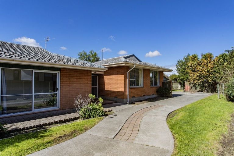 Photo of property in 59 Sarabande Avenue, Redwood, Christchurch, 8051
