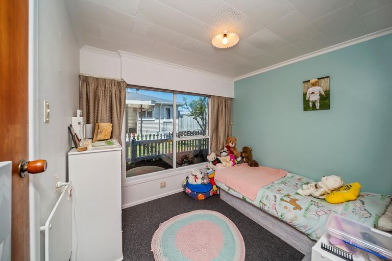 Photo of property in 89 Clawton Street, Westown, New Plymouth, 4310