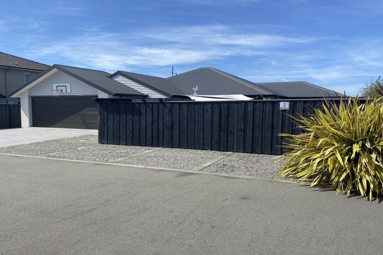 Photo of property in 48 Tahuna Street, Pegasus, 7612