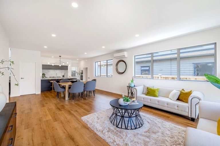 Photo of property in 15 Timbermill Road, Whenuapai, Auckland, 0618