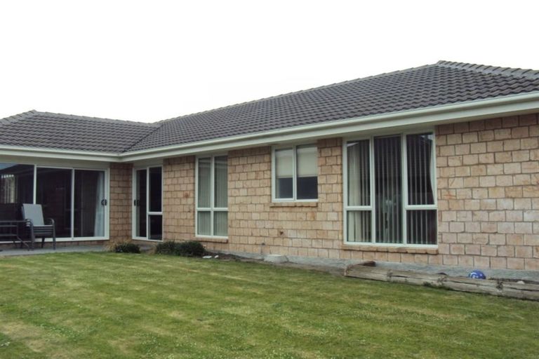 Photo of property in 31 Putake Drive, Parklands, Christchurch, 8083