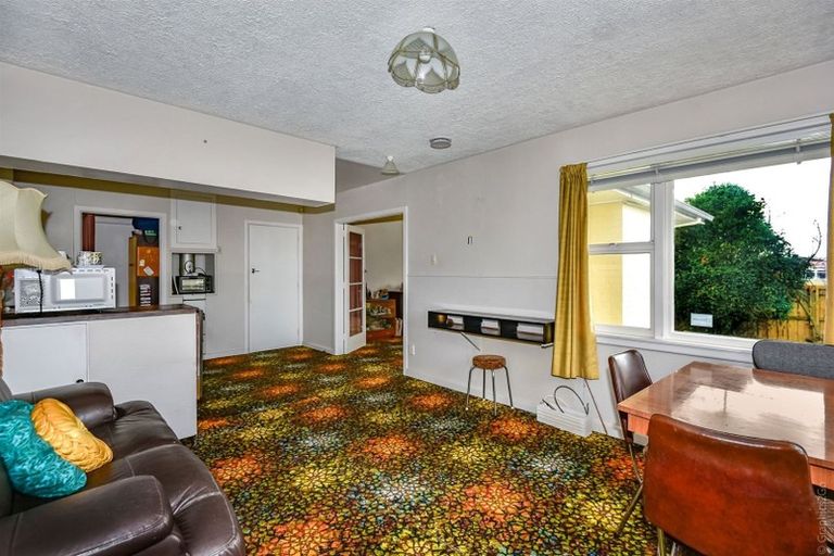 Photo of property in 47 Emlyn Place, Avondale, Christchurch, 8061