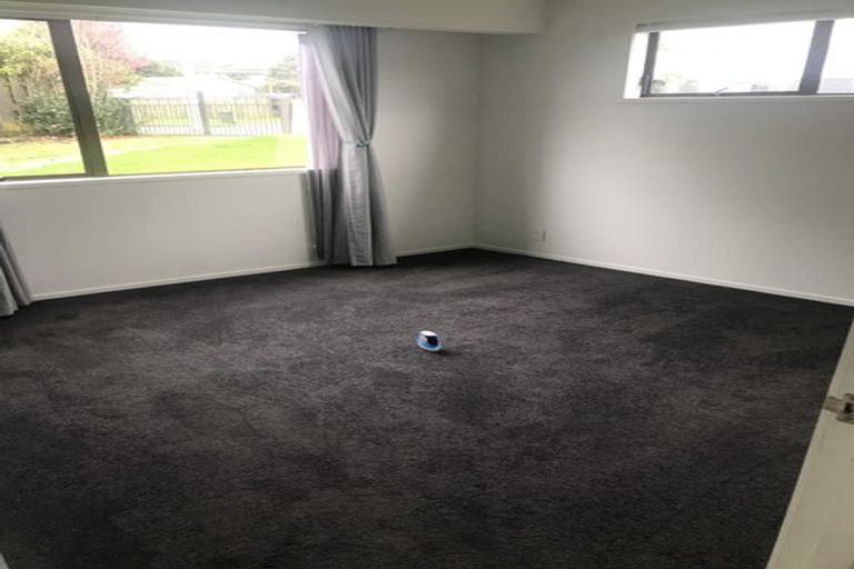 Photo of property in 65 Marendellas Drive, Bucklands Beach, Auckland, 2014