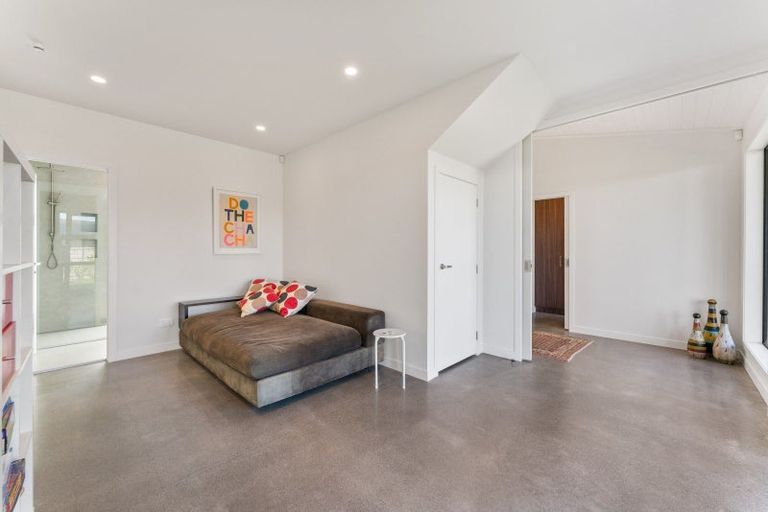 Photo of property in 2 Nisbet Terrace, Kinloch, Taupo, 3377