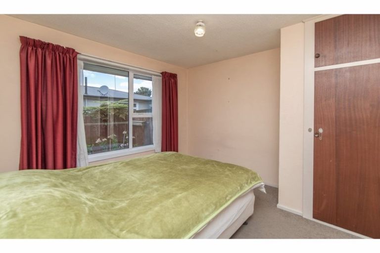 Photo of property in 1/377 Yaldhurst Road, Russley, Christchurch, 8042