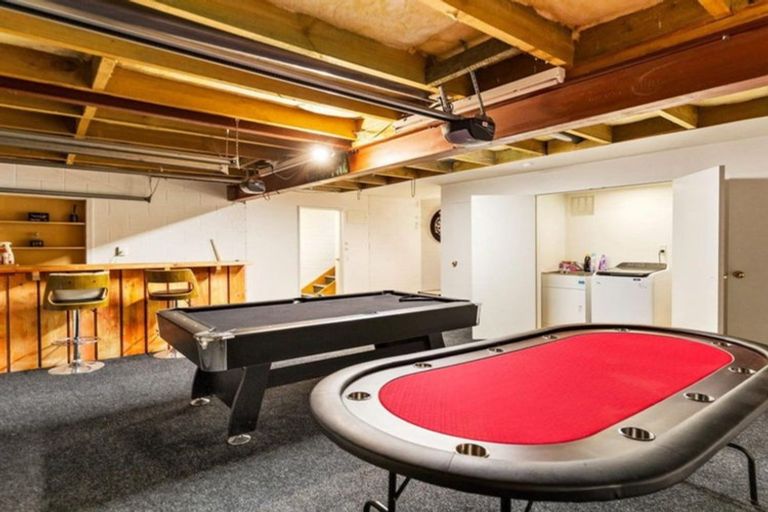 Photo of property in 1 Arawata Terrace, Fernhill, Queenstown, 9300