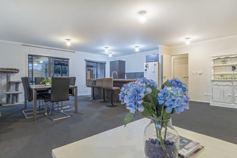 Photo of property in 2 Harris Street, Te Puke, 3119