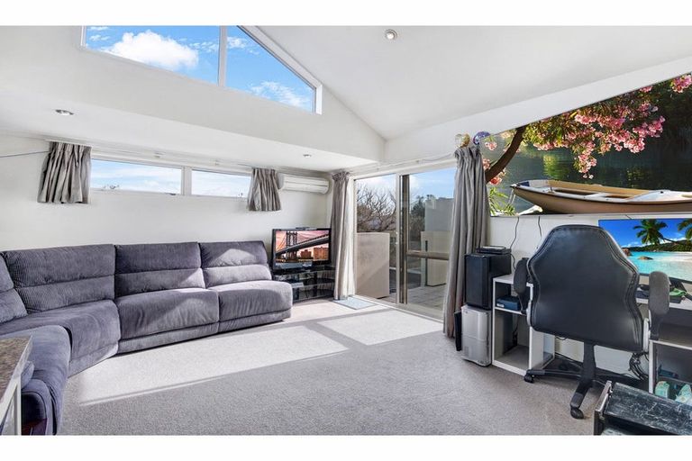 Photo of property in 144a Blenheim Road, Riccarton, Christchurch, 8041