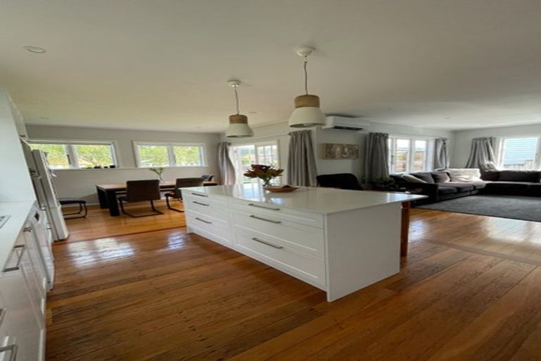 Photo of property in 1/56 Churton Crescent, Taita, Lower Hutt, 5011