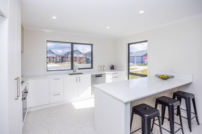 Photo of property in 6 Pukaki Place, Baverstock, 3200