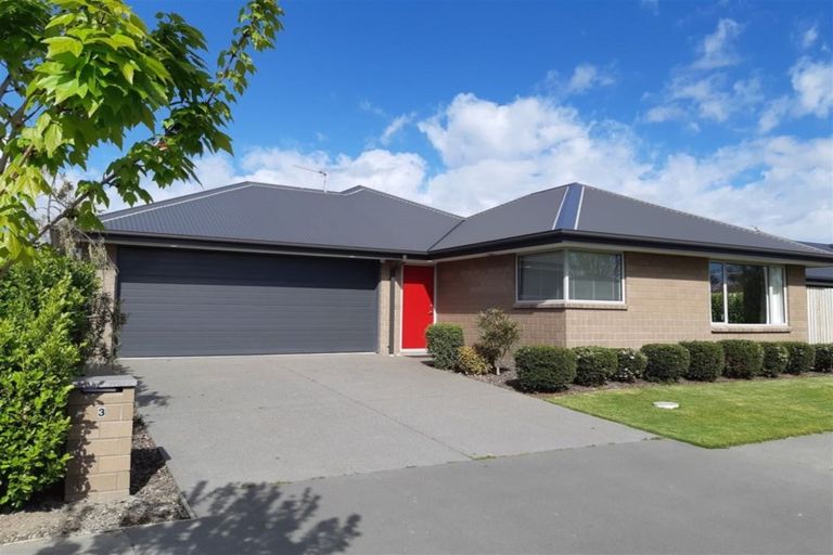 Photo of property in 3 Bradwell Crescent, Halswell, Christchurch, 8025