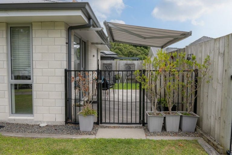 Photo of property in 54 Pakanga Grove, Pyes Pa, Tauranga, 3112