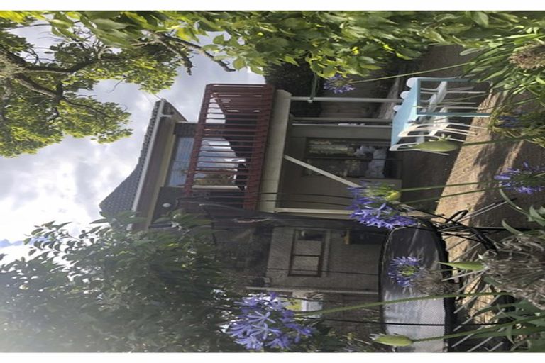 Photo of property in 1/71 Kowhai Road, Mairangi Bay, Auckland, 0630