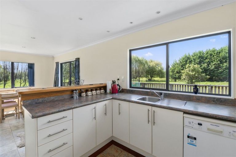 Photo of property in 52 Papaitonga Lake Road, Ohau, Levin, 5570