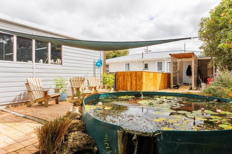 Photo of property in 27 Mangahao Road, Pahiatua, 4910