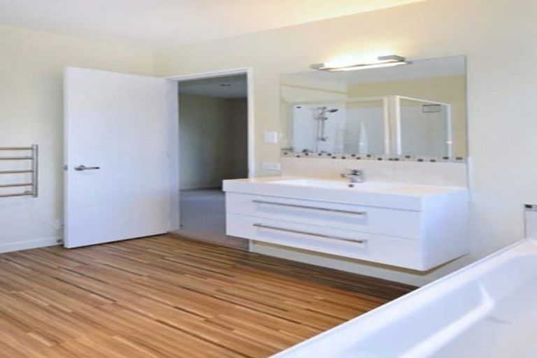 Photo of property in 56 Rannoch Drive, Broomfield, Christchurch, 8042