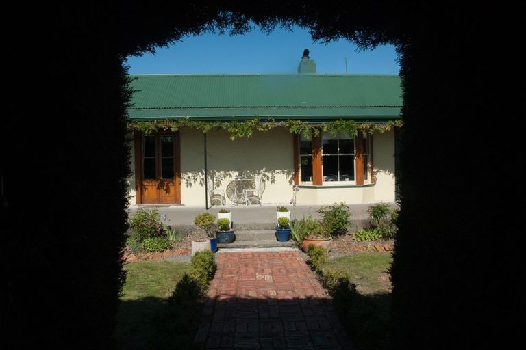 Photo of property in 16 Studholme Street, Temuka, 7920