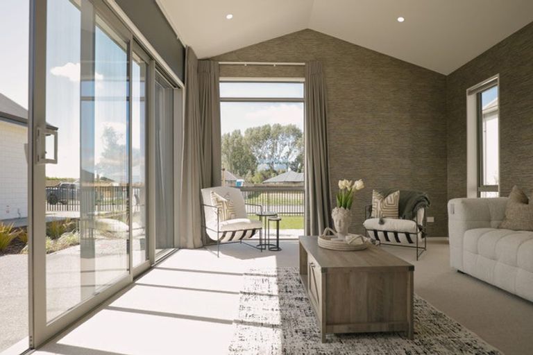 Photo of property in 24 Inch Crescent, Rangiora, 7400