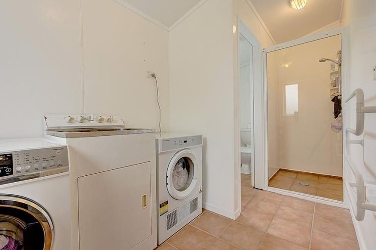 Photo of property in 240 Pipiwai Road, Ngararatunua, Whangarei, 0176