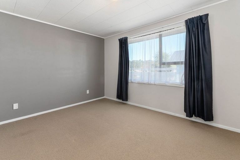 Photo of property in 19a Crystal Place, Pukehangi, Rotorua, 3015