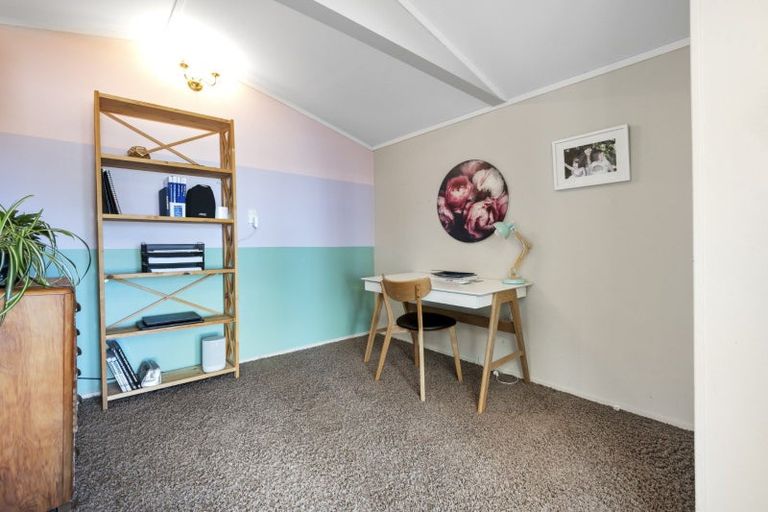 Photo of property in 77 Goods Road, Otumoetai, Tauranga, 3110