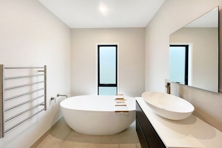 Photo of property in 6 Carex Rise, Cracroft, Christchurch, 8022