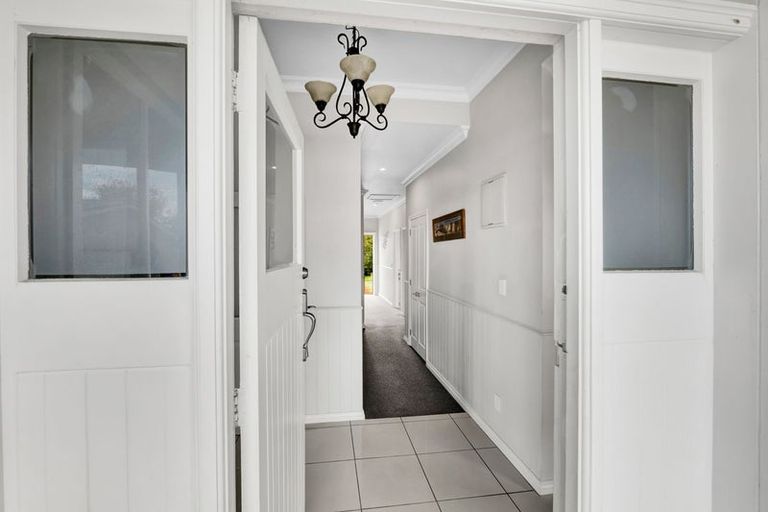 Photo of property in 401 Waihi Road, Normanby, Hawera, 4614