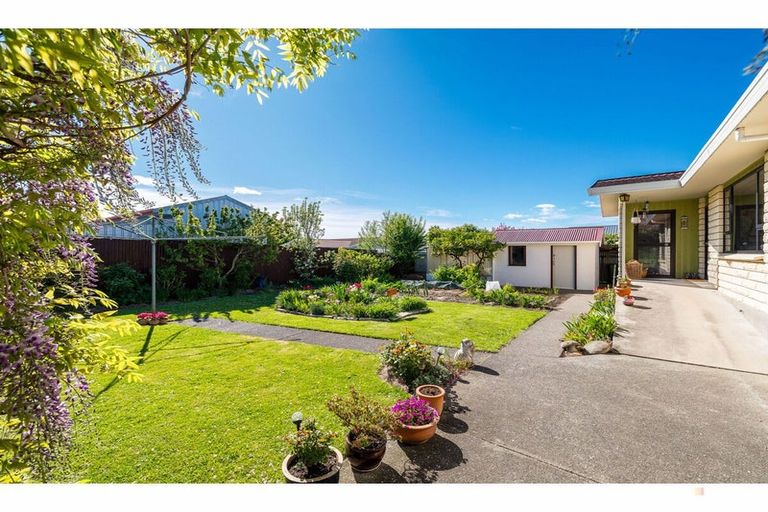 Photo of property in 1 Pitman Place, Waimate, 7924