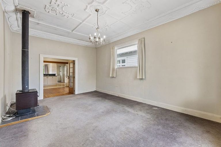 Photo of property in 19 West Avenue, Saint Clair, Dunedin, 9012