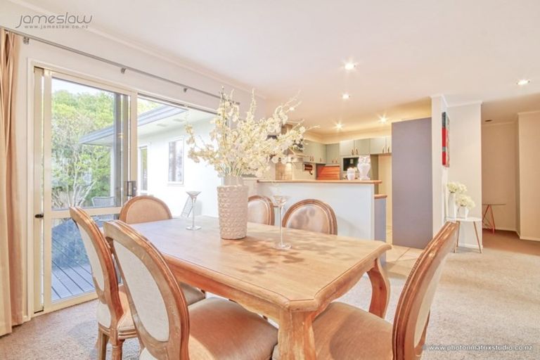 Photo of property in 13a Flanshaw Road, Te Atatu South, Auckland, 0610