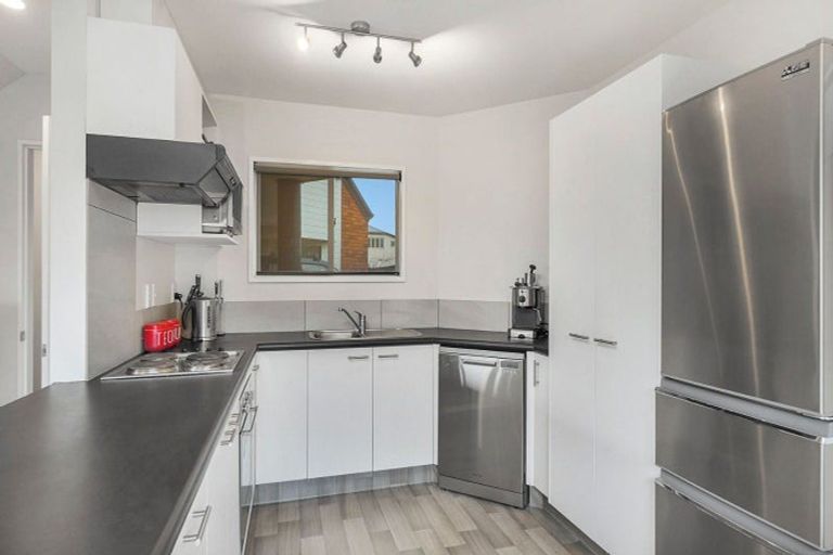 Photo of property in 76 Barbour Street, Waltham, Christchurch, 8011