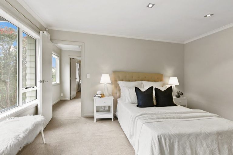 Photo of property in 1a Paisley Terrace, Karori, Wellington, 6012