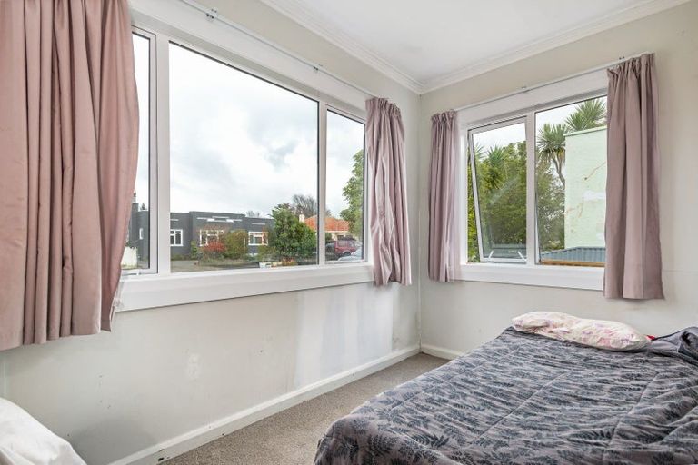 Photo of property in 33 Rewa Street, Takaro, Palmerston North, 4412