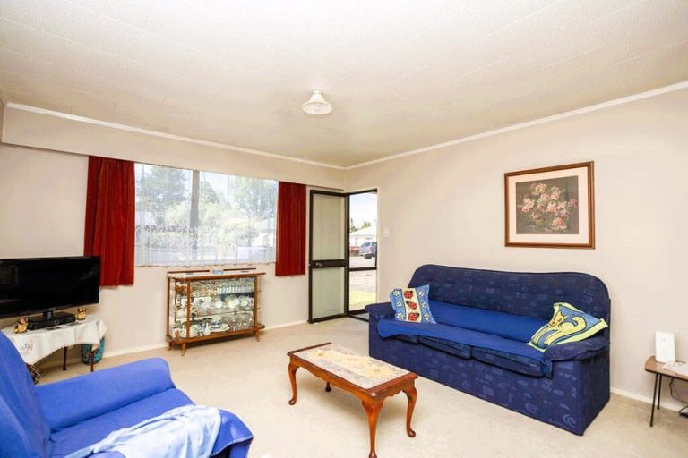 Photo of property in 17 Trafalgar Street, Dannevirke, 4930