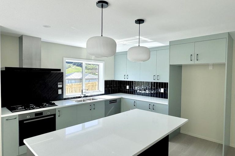 Photo of property in 9 Swinton Place, Churton Park, Wellington, 6037