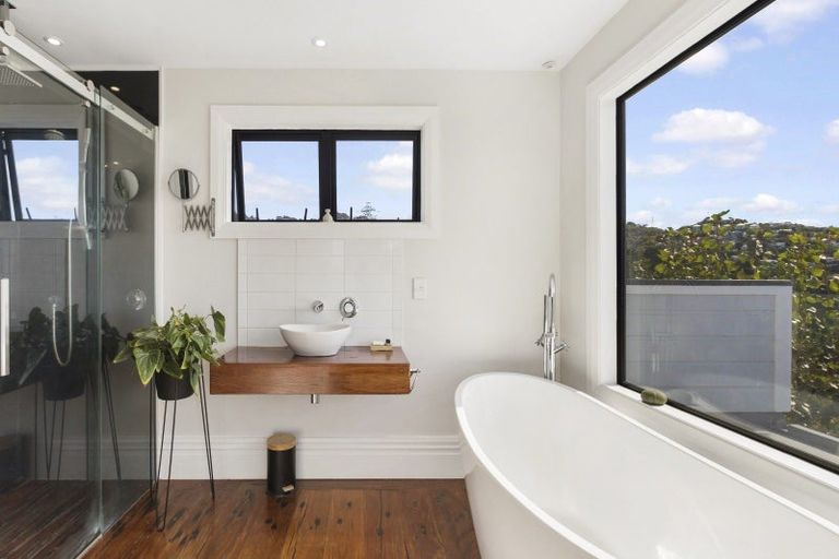 Photo of property in 38 Mortimer Terrace, Aro Valley, Wellington, 6021