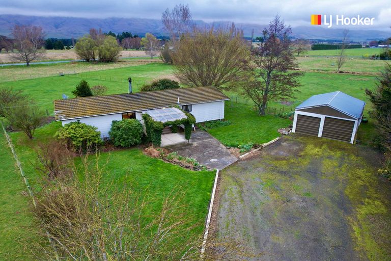 Photo of property in 11 Cardigan Street East, Middlemarch, 9597