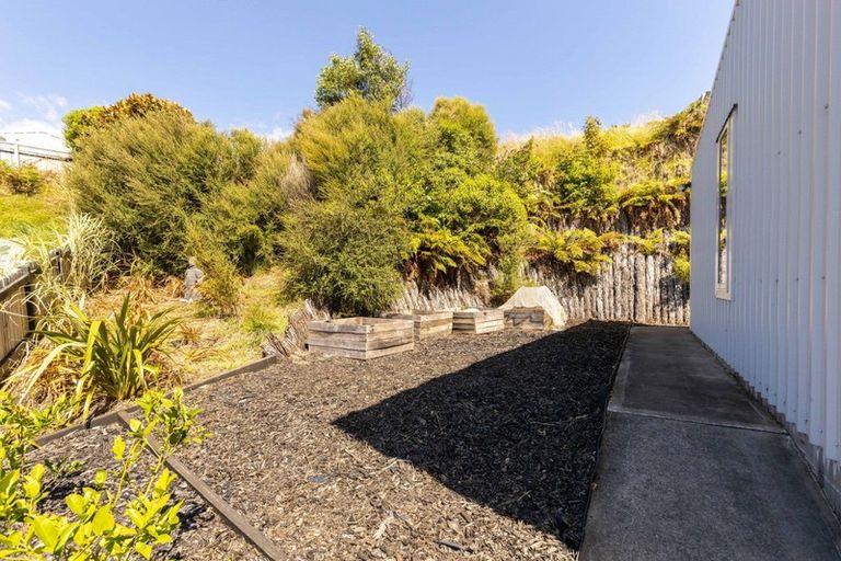 Photo of property in 14b Maple Crescent, Whalers Gate, New Plymouth, 4310