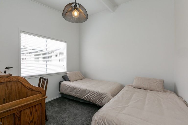 Photo of property in 3/209 Mcleod Street, Camberley, Hastings, 4120