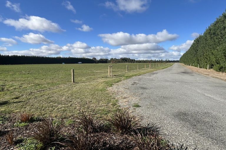 Photo of property in 1657 West Coast Road, Kirwee, 7671