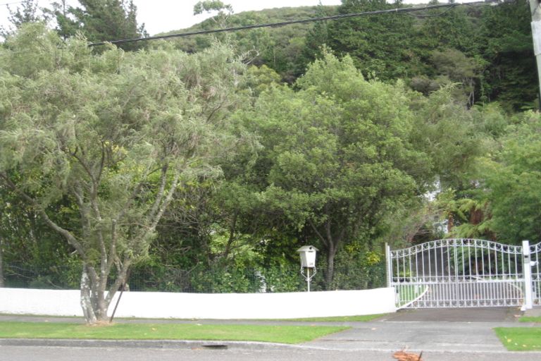 Photo of property in 26 Tawhai Street, Stokes Valley, Lower Hutt, 5019