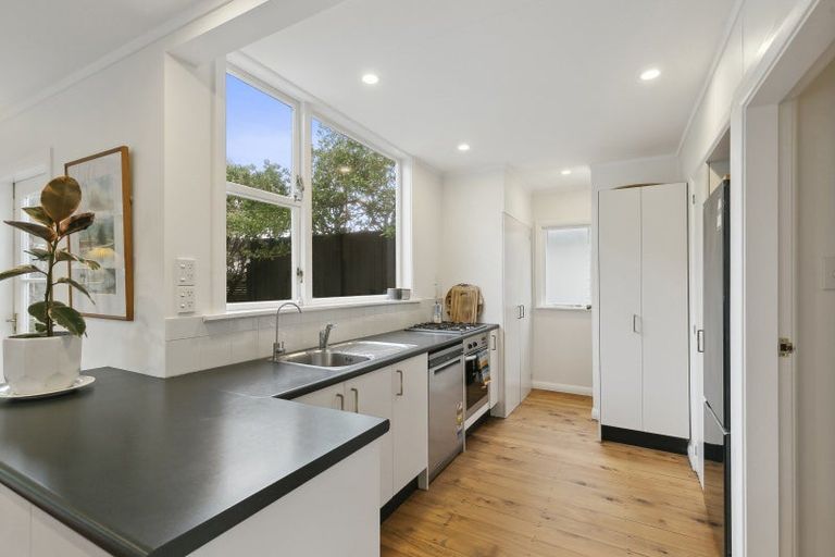 Photo of property in 47 Eden Street, Island Bay, Wellington, 6023