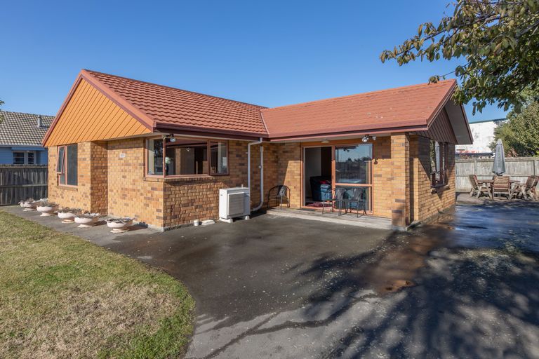 Photo of property in 78a Shortland Street, Wainoni, Christchurch, 8061
