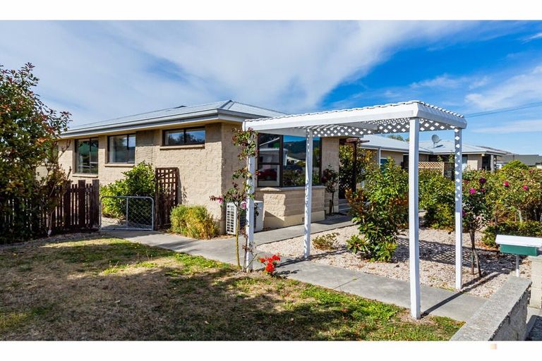 Photo of property in 5a Innes Street, Waimate, 7924