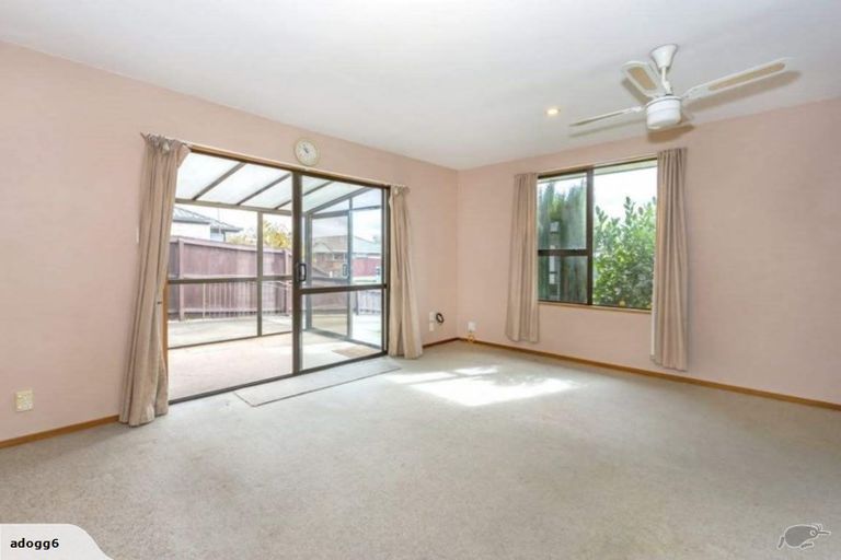 Photo of property in 1/46 Shannon Place, Belfast, Christchurch, 8051