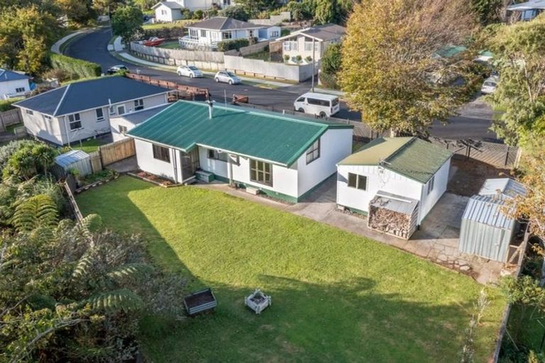 Photo of property in 12 Heaphy Street, Westown, New Plymouth, 4310