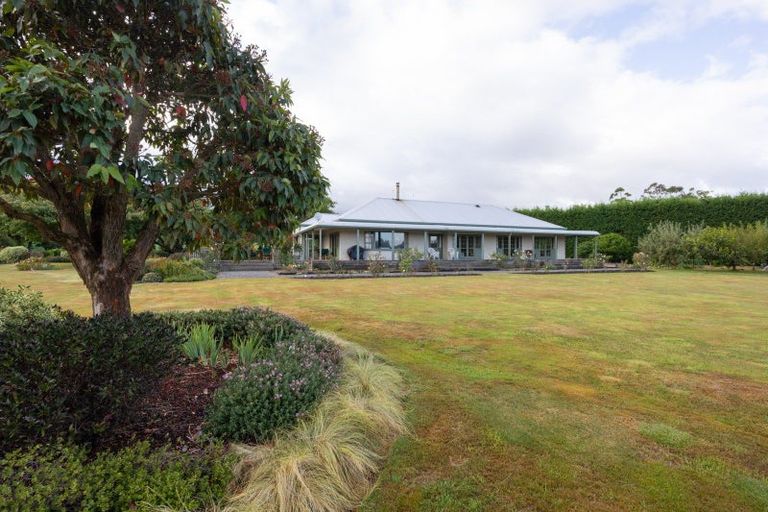 Photo of property in 521 Pohangina Road, Pohangina, Ashhurst, 4884